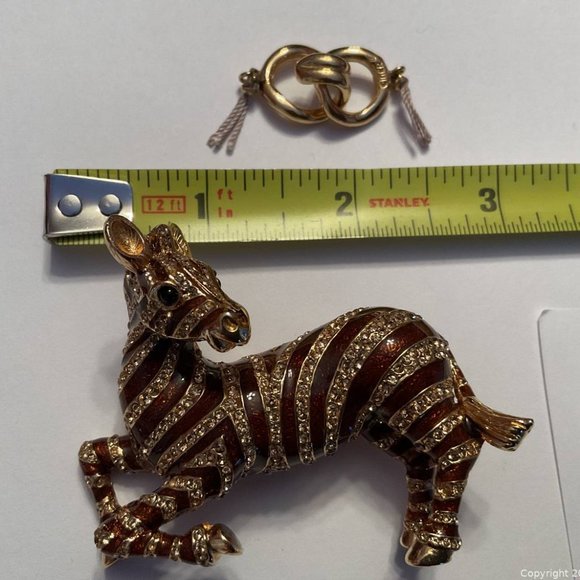 Ciner Swarovski Zebra Brooch (Marked) - Picture 4 of 5